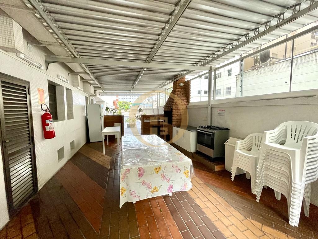 Apartamento na Praia das Pitangueiras, Guarujá - SP