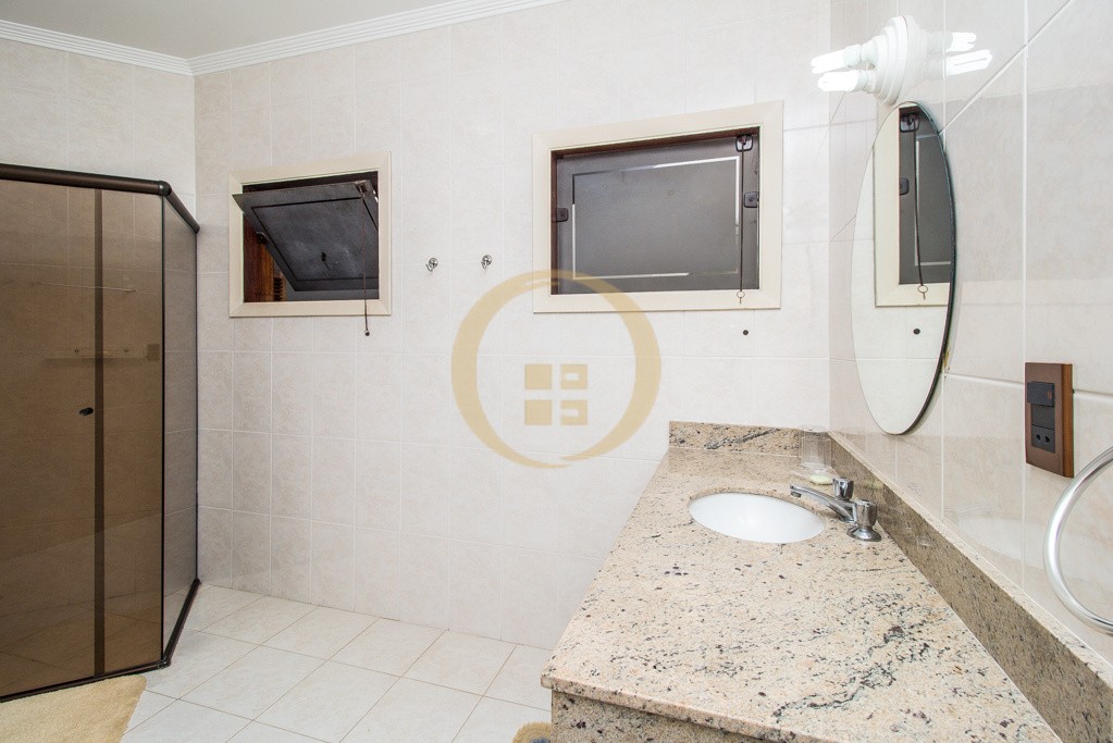 Casa em alvenaria GUARUJÁ - SP