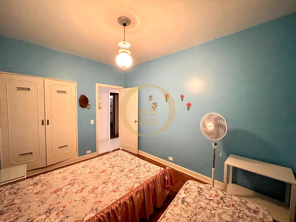 Apartamento na Praia das Pitangueiras, Guarujá - SP