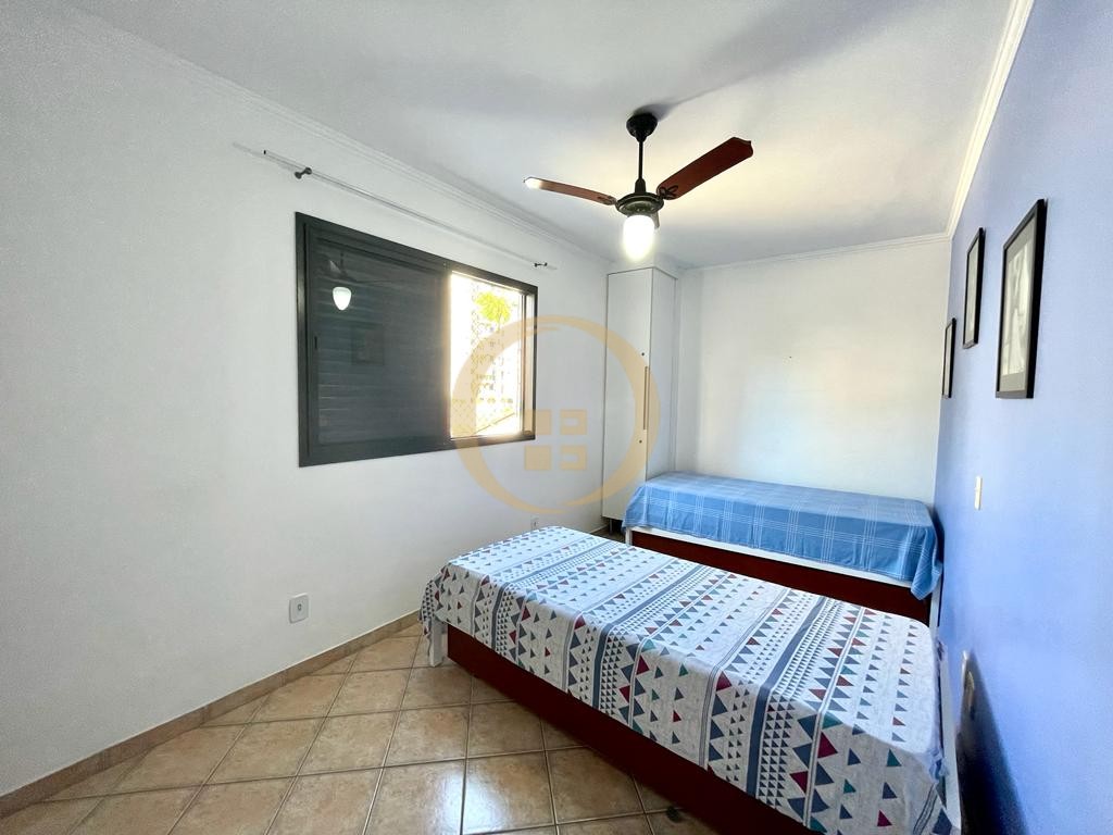 Apartamento na Praia da Enseada, Guarujá - SP