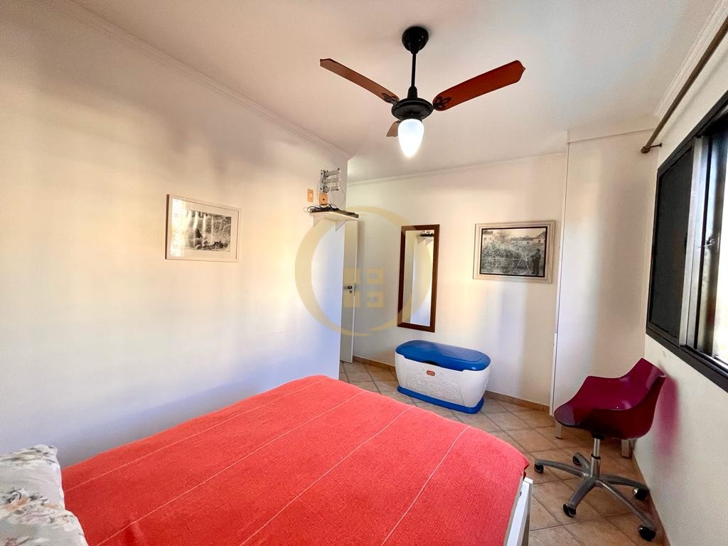 Apartamento na Praia da Enseada, Guarujá - SP