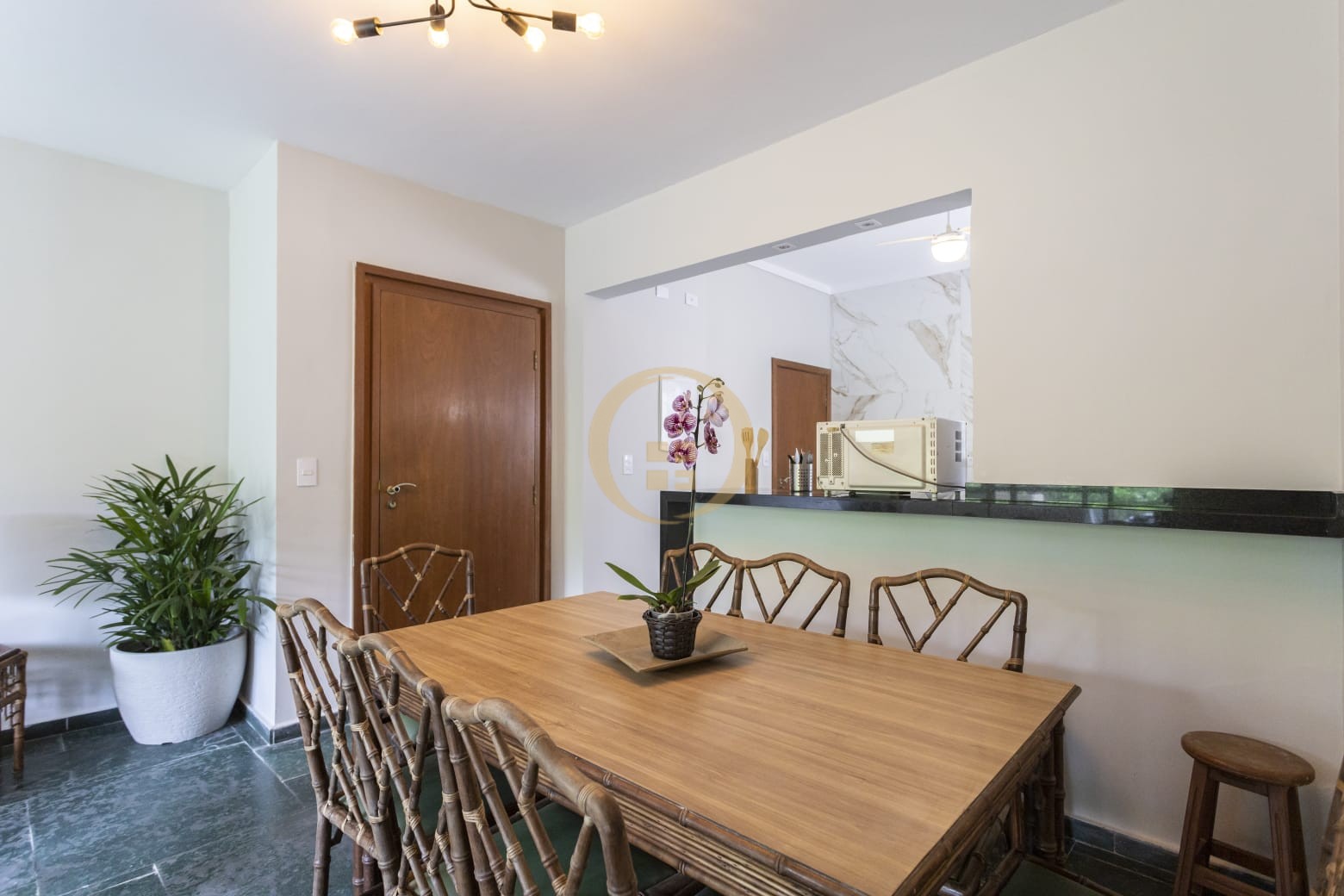 Apartamento GUARUJÁ - SP
