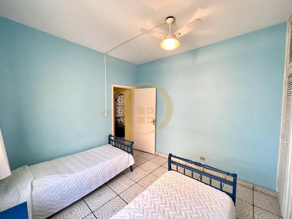 Apartamento na Praia das Pitangueiras, Guarujá - SP