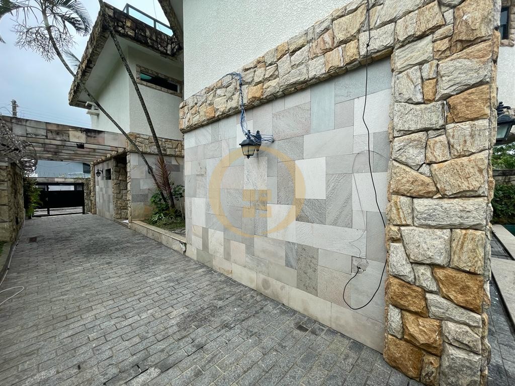 Casa em alvenaria GUARUJÁ - SP