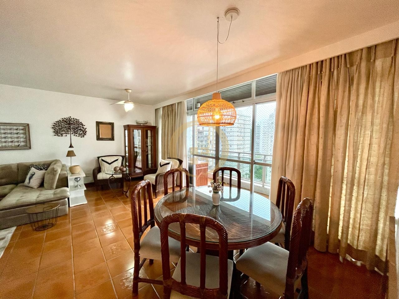 Apartamento GUARUJÁ - SP