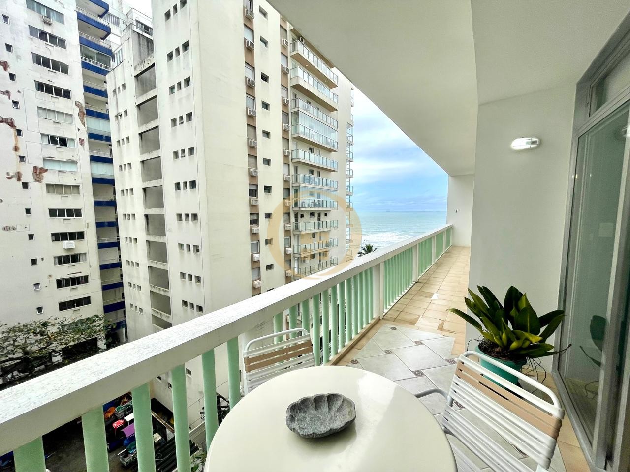 Apartamento GUARUJÁ - SP