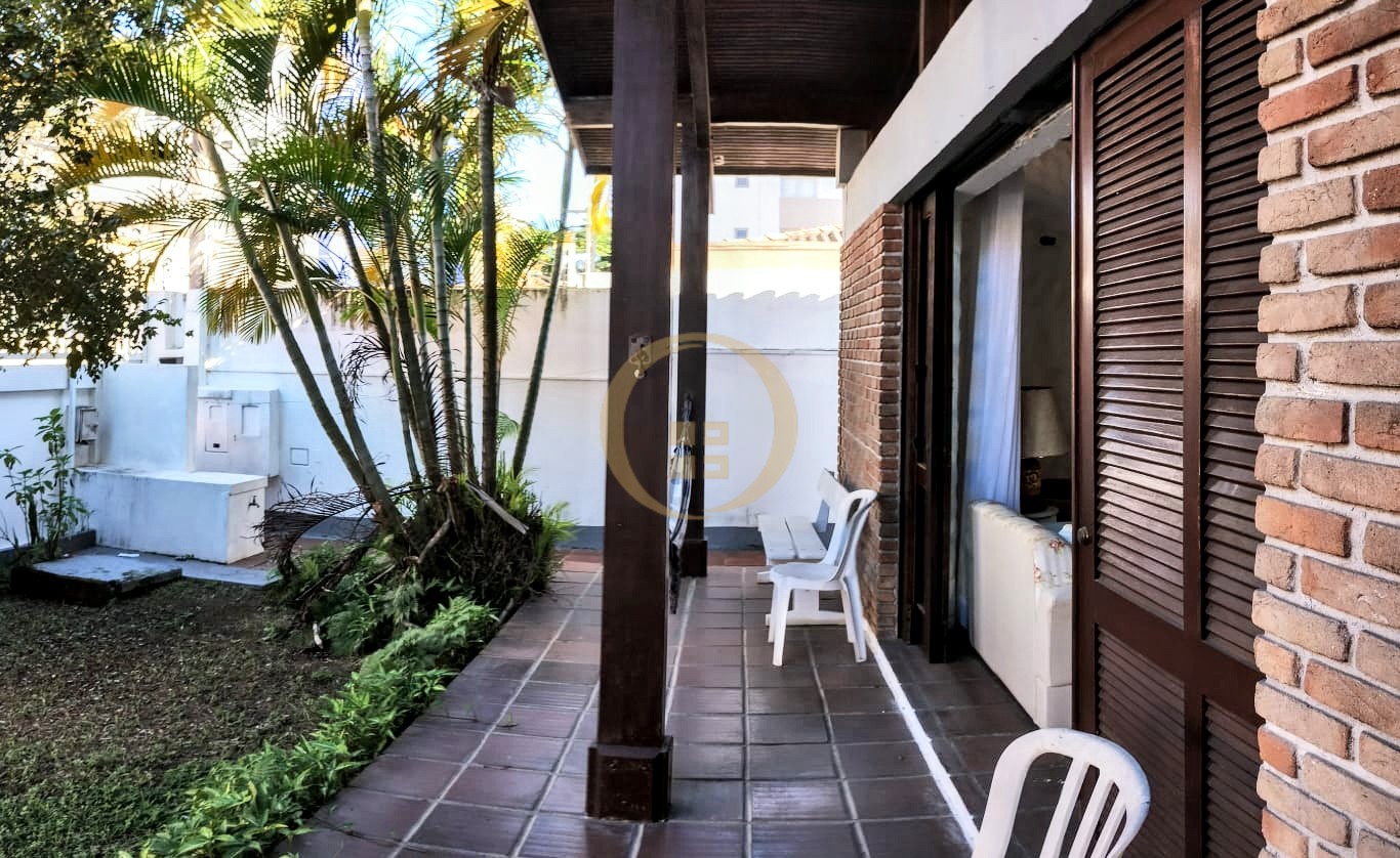 Casa em alvenaria GUARUJÁ - SP