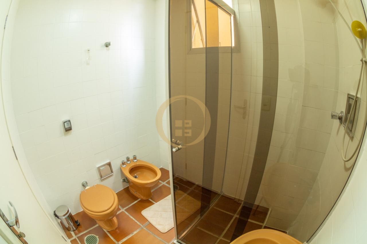 Apartamento na Praia da Enseada, Guarujá - SP