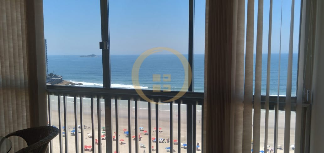 Apartamento Frente ao Mar nas Pitangueiras, Guarujá - SP