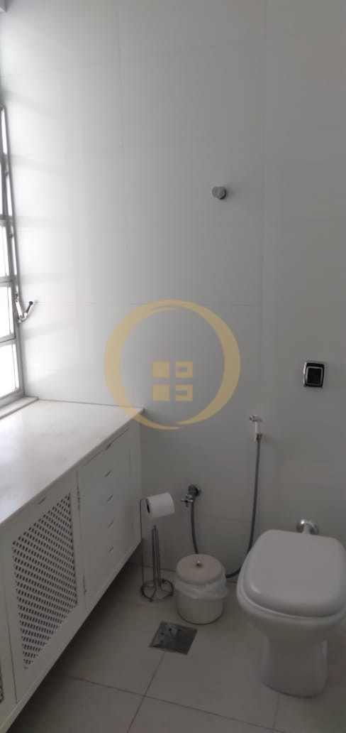 Apartamento Frente ao Mar nas Pitangueiras, Guarujá - SP