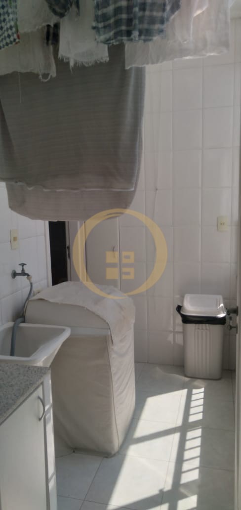 Apartamento Frente ao Mar nas Pitangueiras, Guarujá - SP