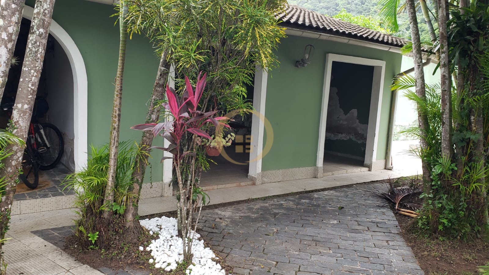 Casa em alvenaria GUARUJÁ - SP