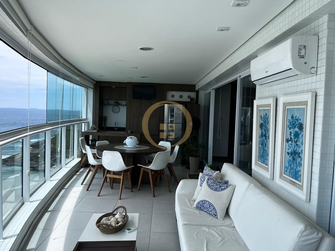 Apartamento Frente ao Mar, Praia da Enseada - GUARUJÁ - SP