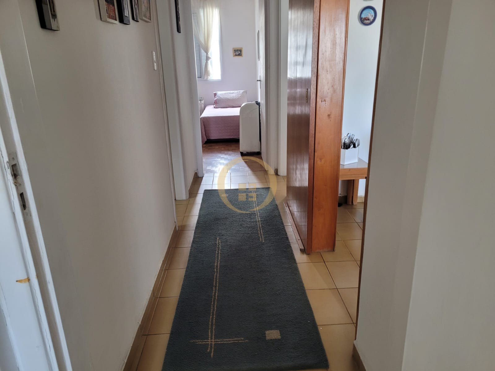 Apartamento na Praia das Pitangueiras, Guarujá - SP