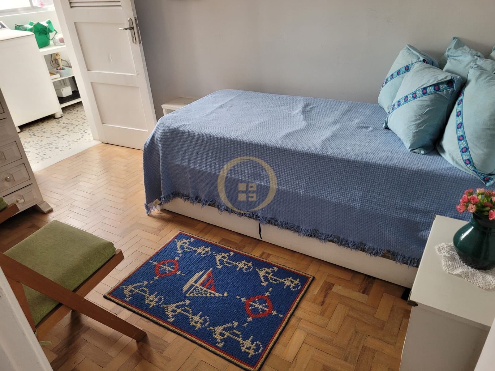 Apartamento na Praia das Pitangueiras, Guarujá - SP