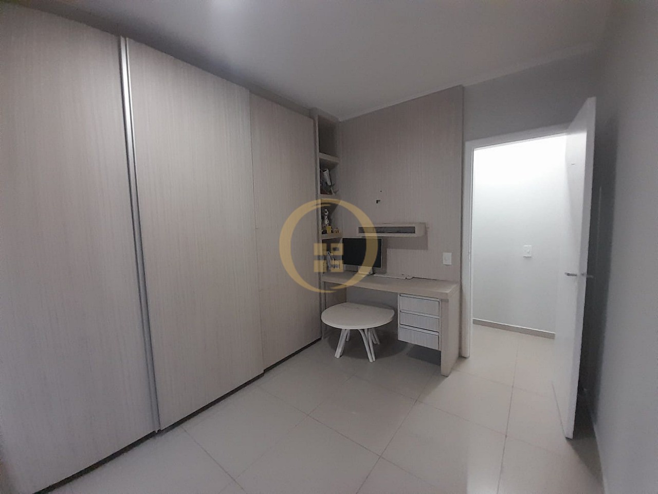 Apartamento na Praia da Enseada, Guarujá - SP