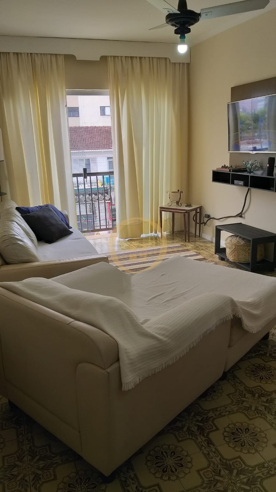 Apartamento na Praia da Enseada, Guarujá - SP