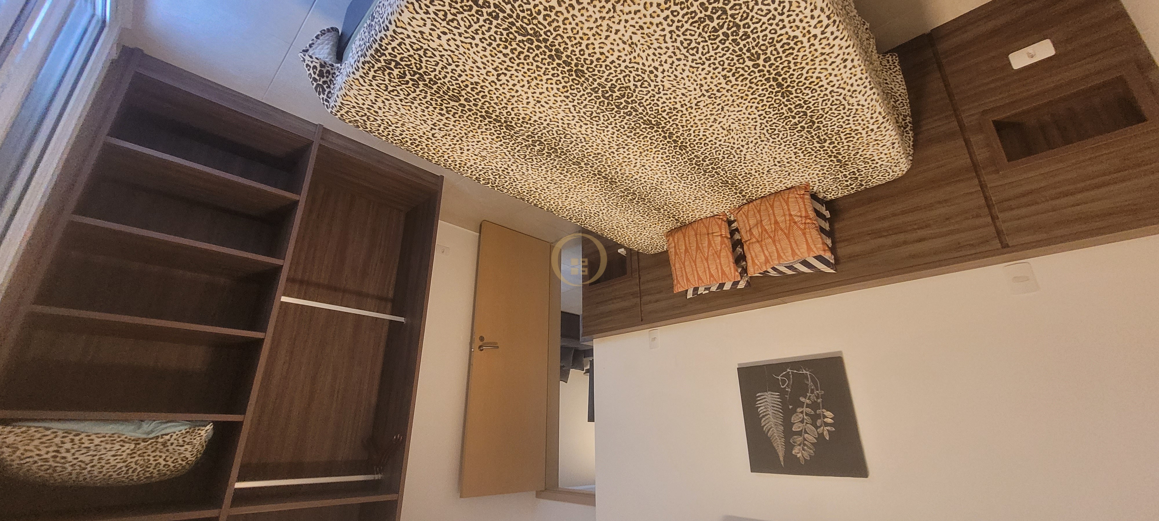 Apartamento na Praia da Enseada, Guarujá - SP