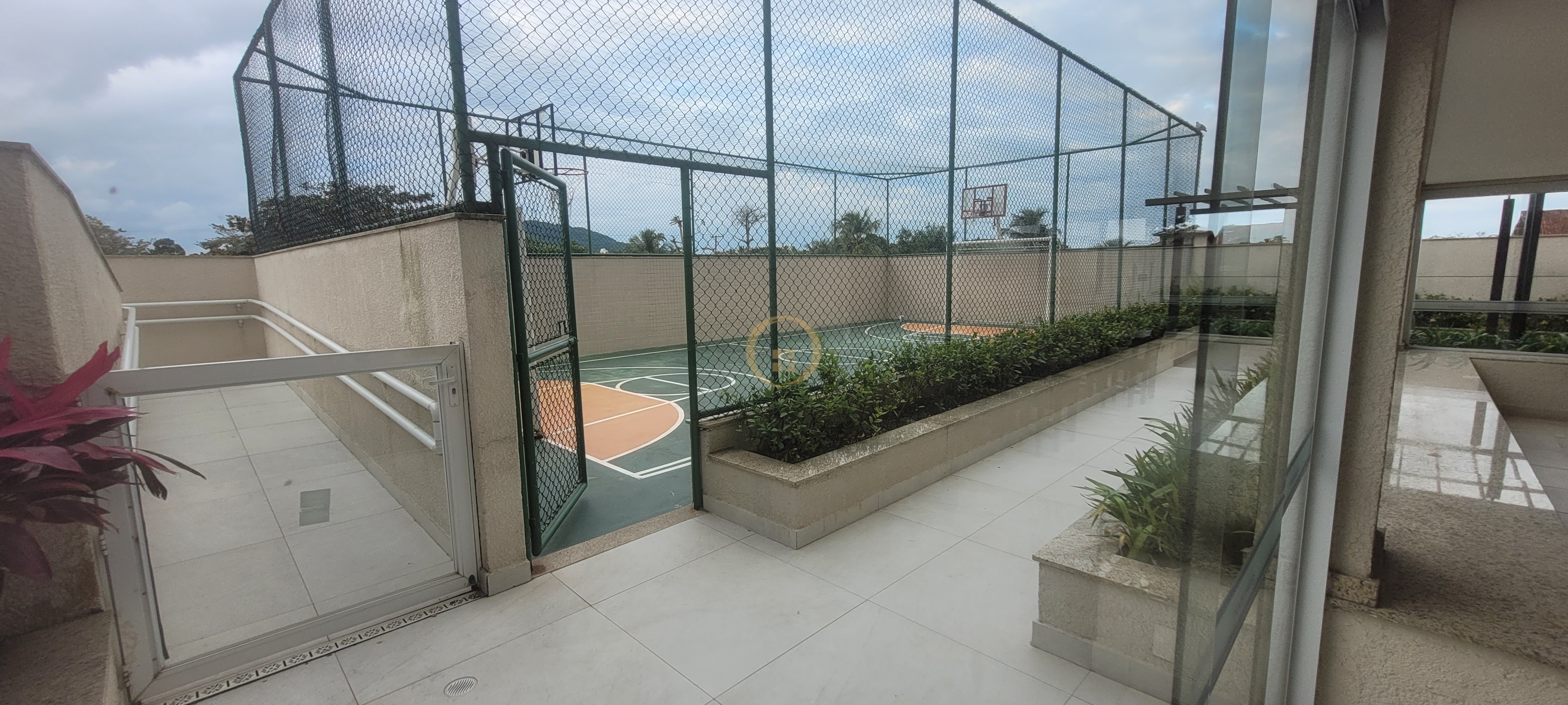 Apartamento na Praia da Enseada, Guarujá - SP