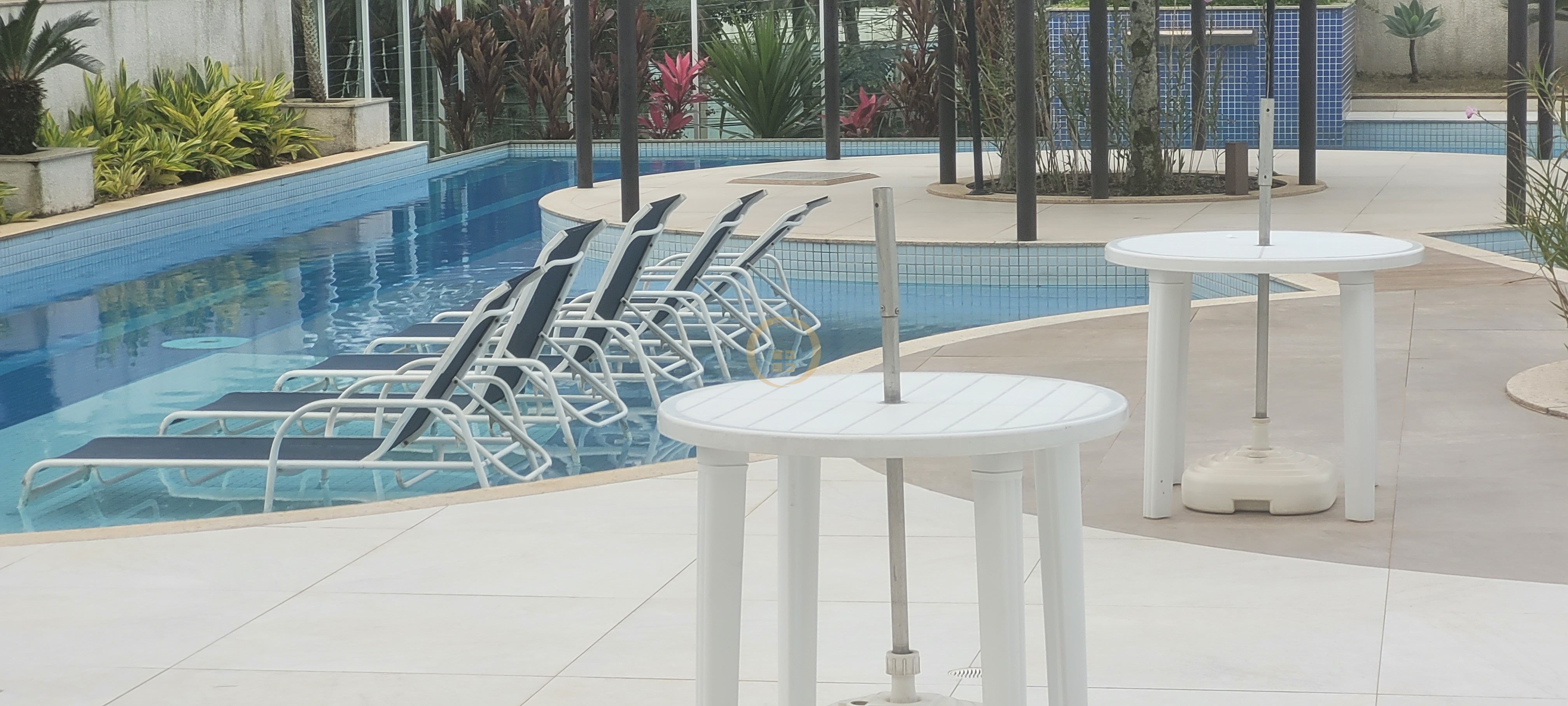 Apartamento na Praia da Enseada, Guarujá - SP
