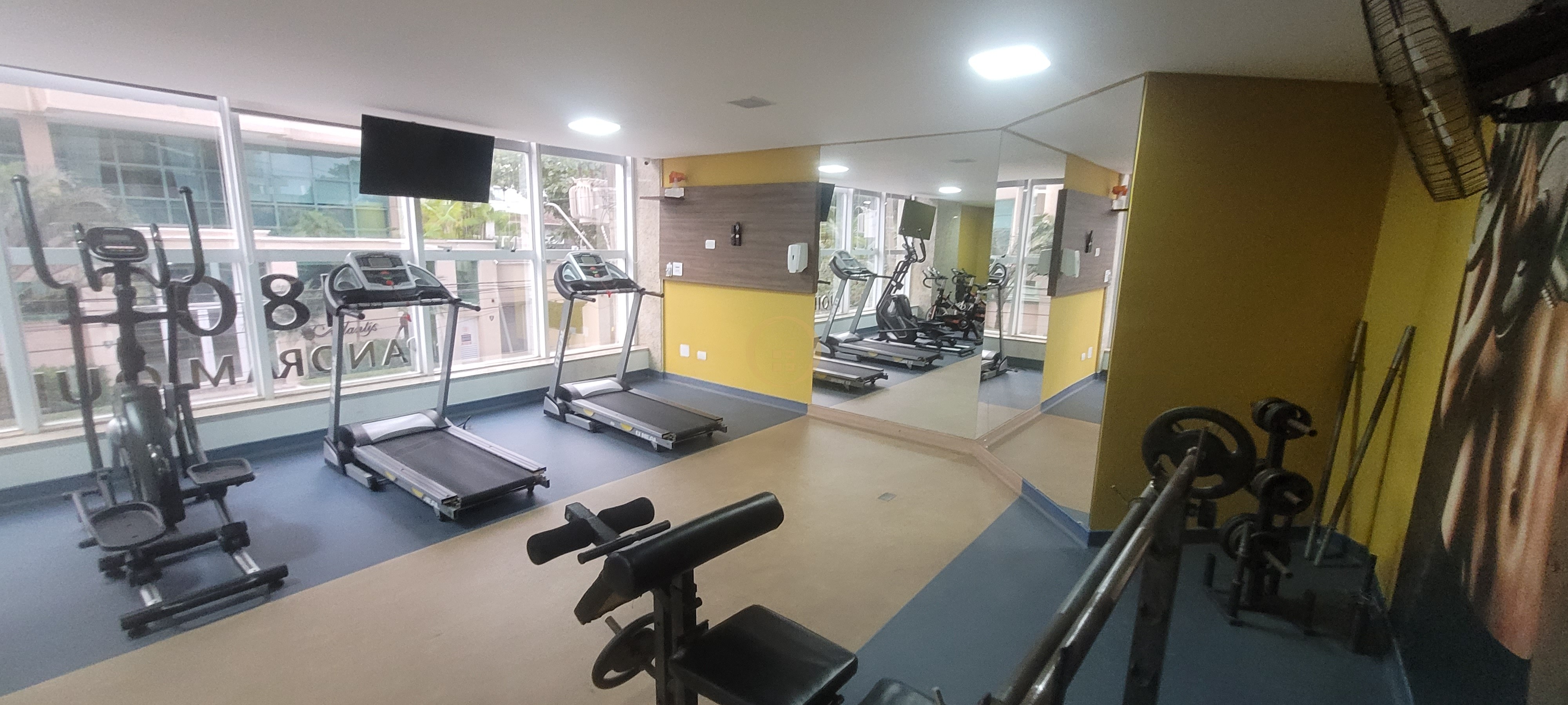 Apartamento na Praia da Enseada, Guarujá - SP