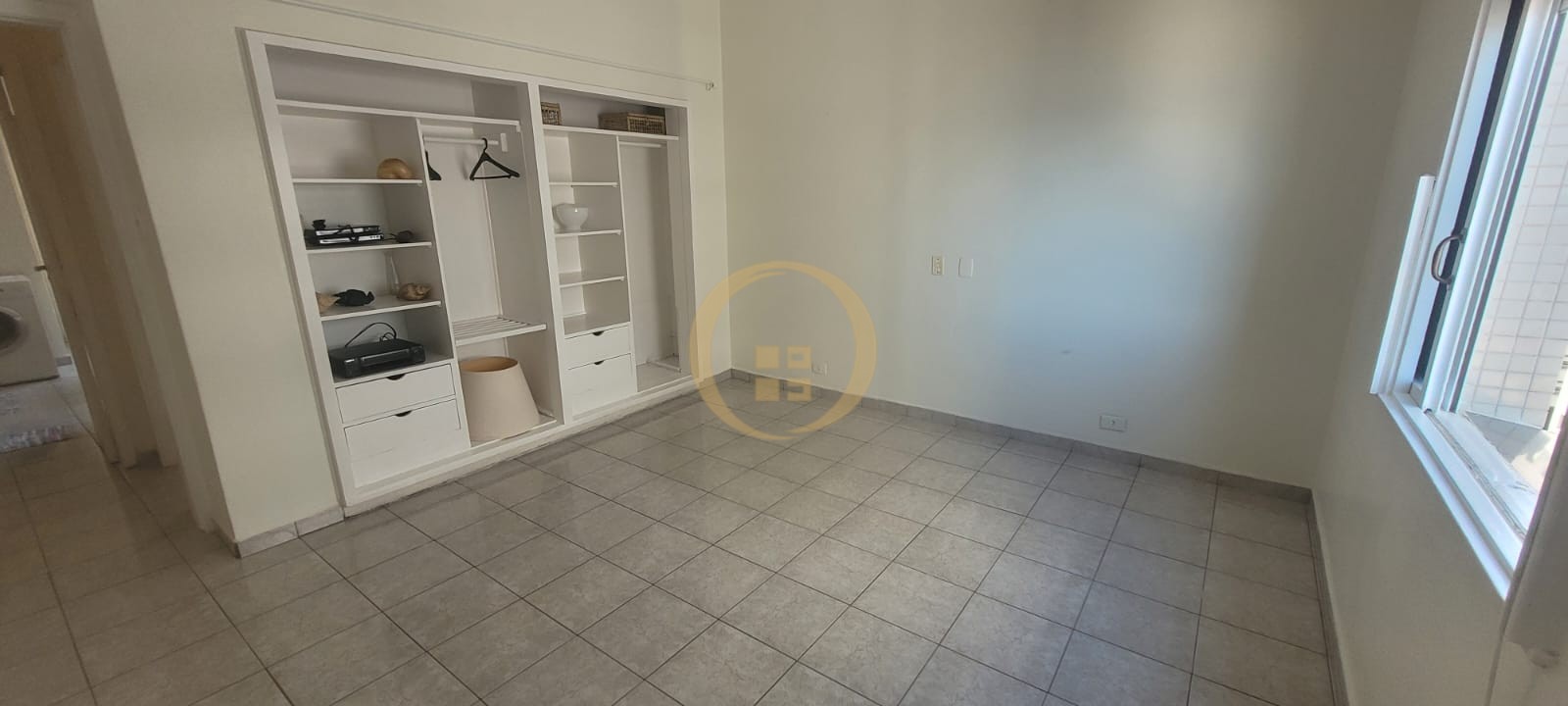 Apartamento Frente ao Mar nas Pitangueiras, Guarujá - SP