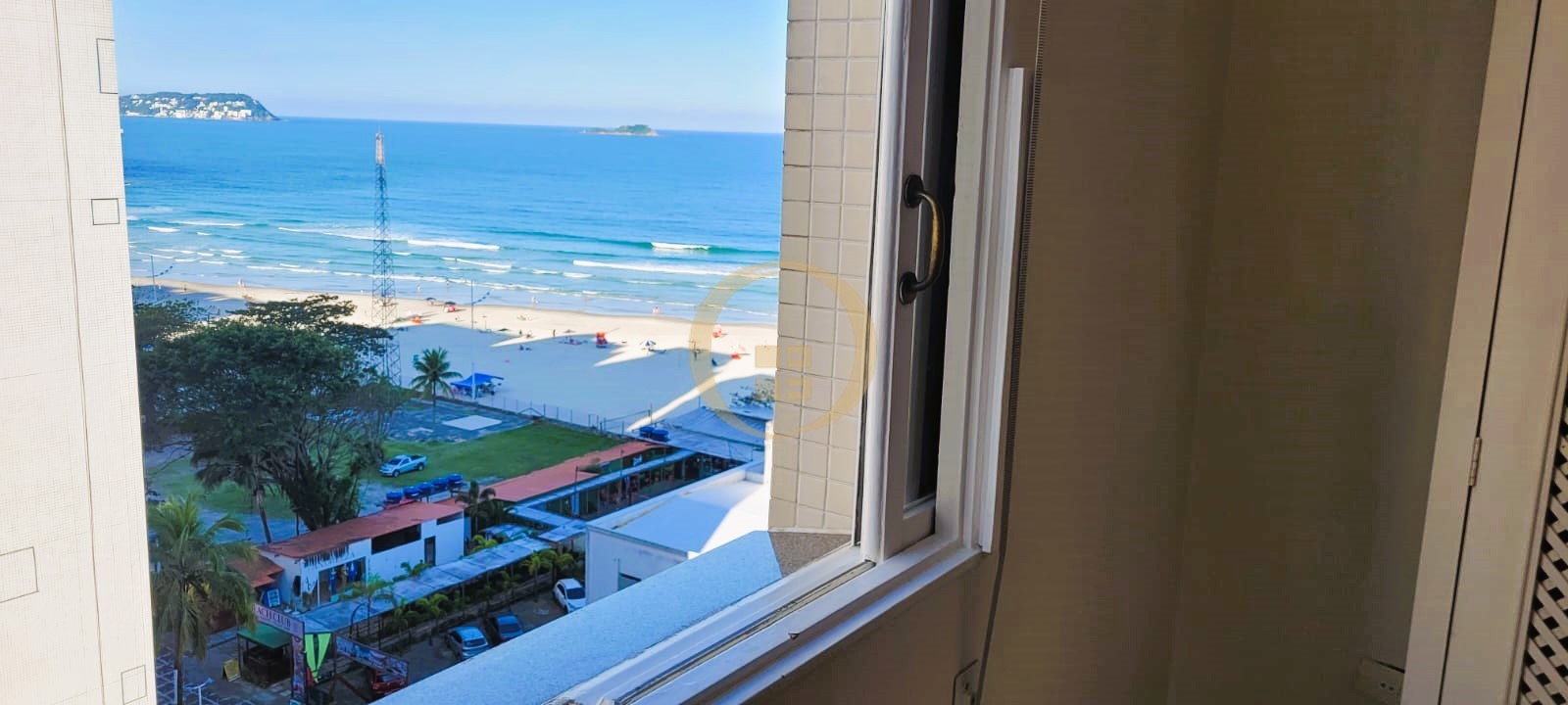 Apartamento Frente ao Mar nas Pitangueiras, Guarujá - SP