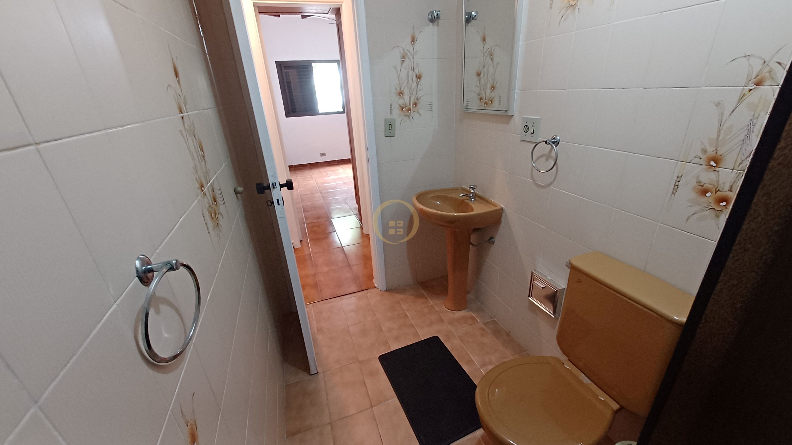 Apartamento na Praia da Enseada, Guarujá - SP