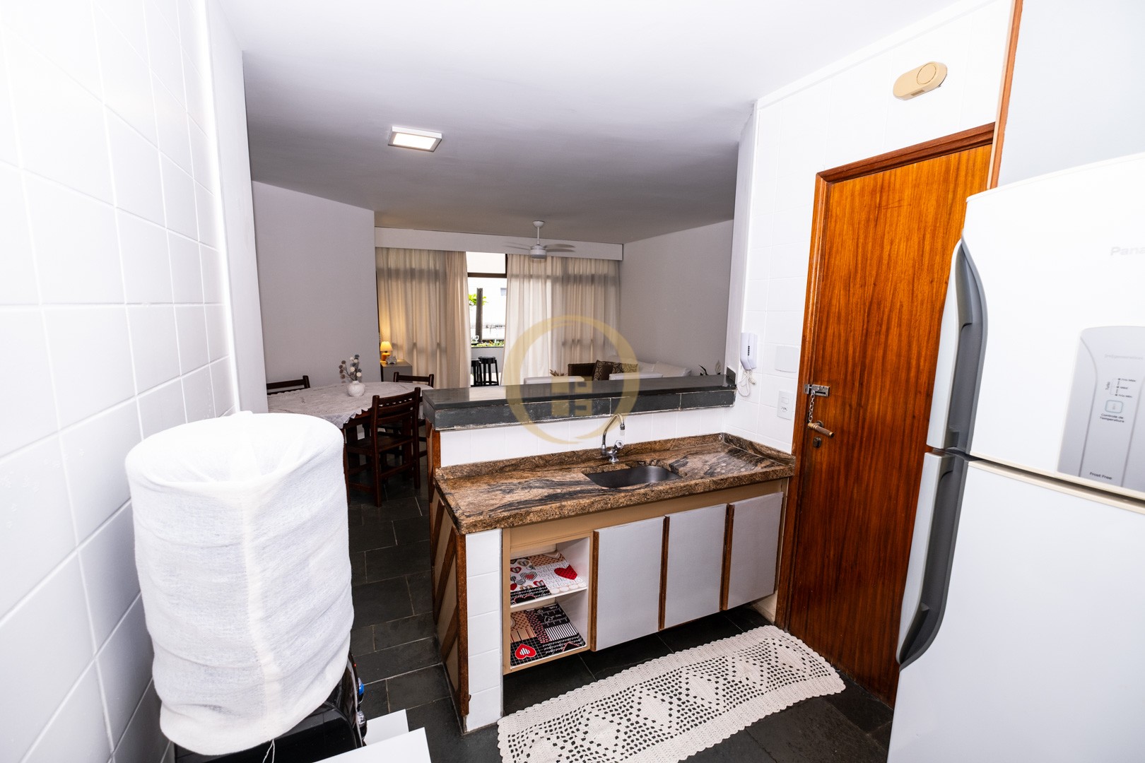 Apartamento na Praia da Enseada, Guarujá - SP
