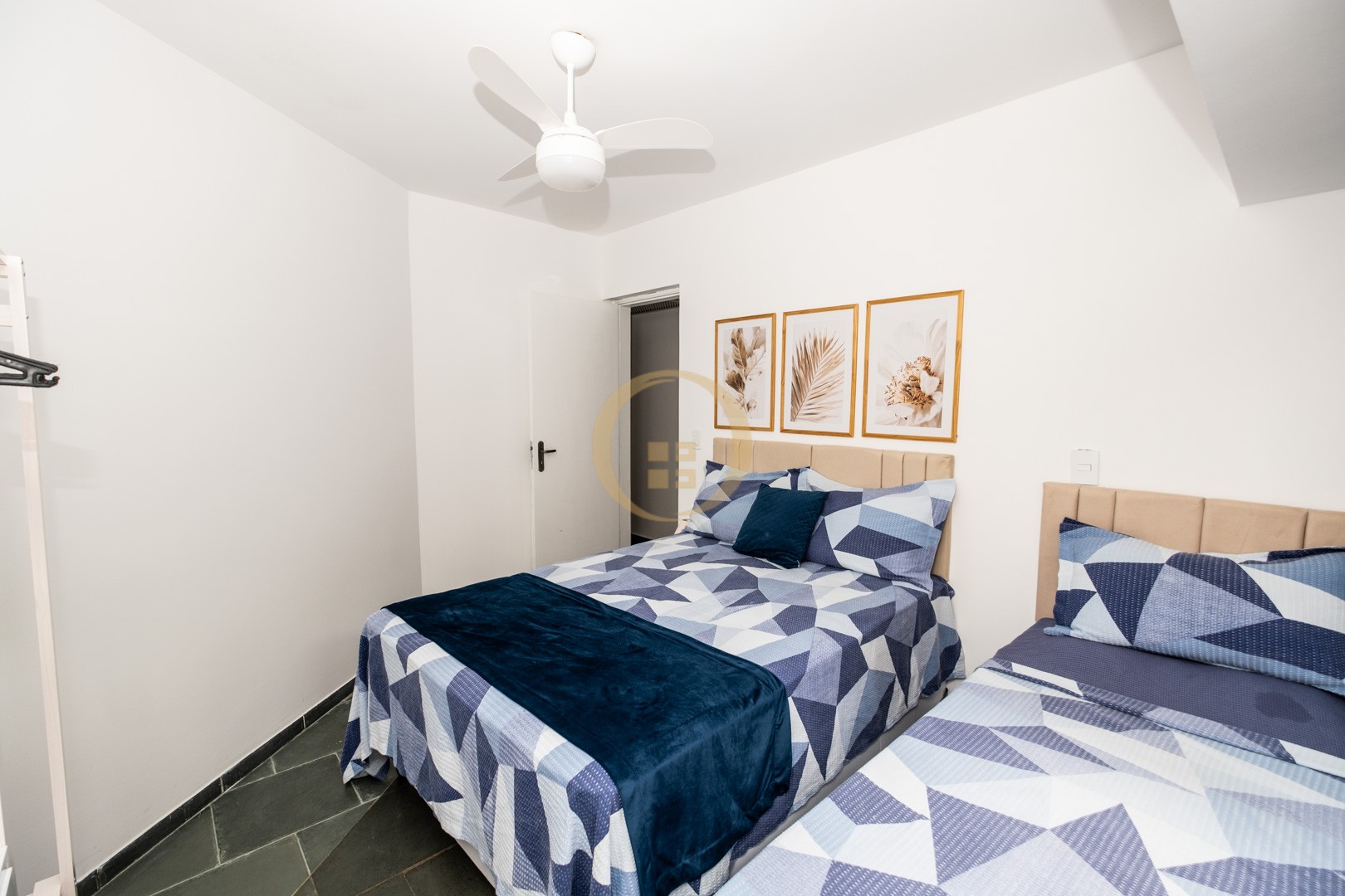 Apartamento na Praia da Enseada, Guarujá - SP