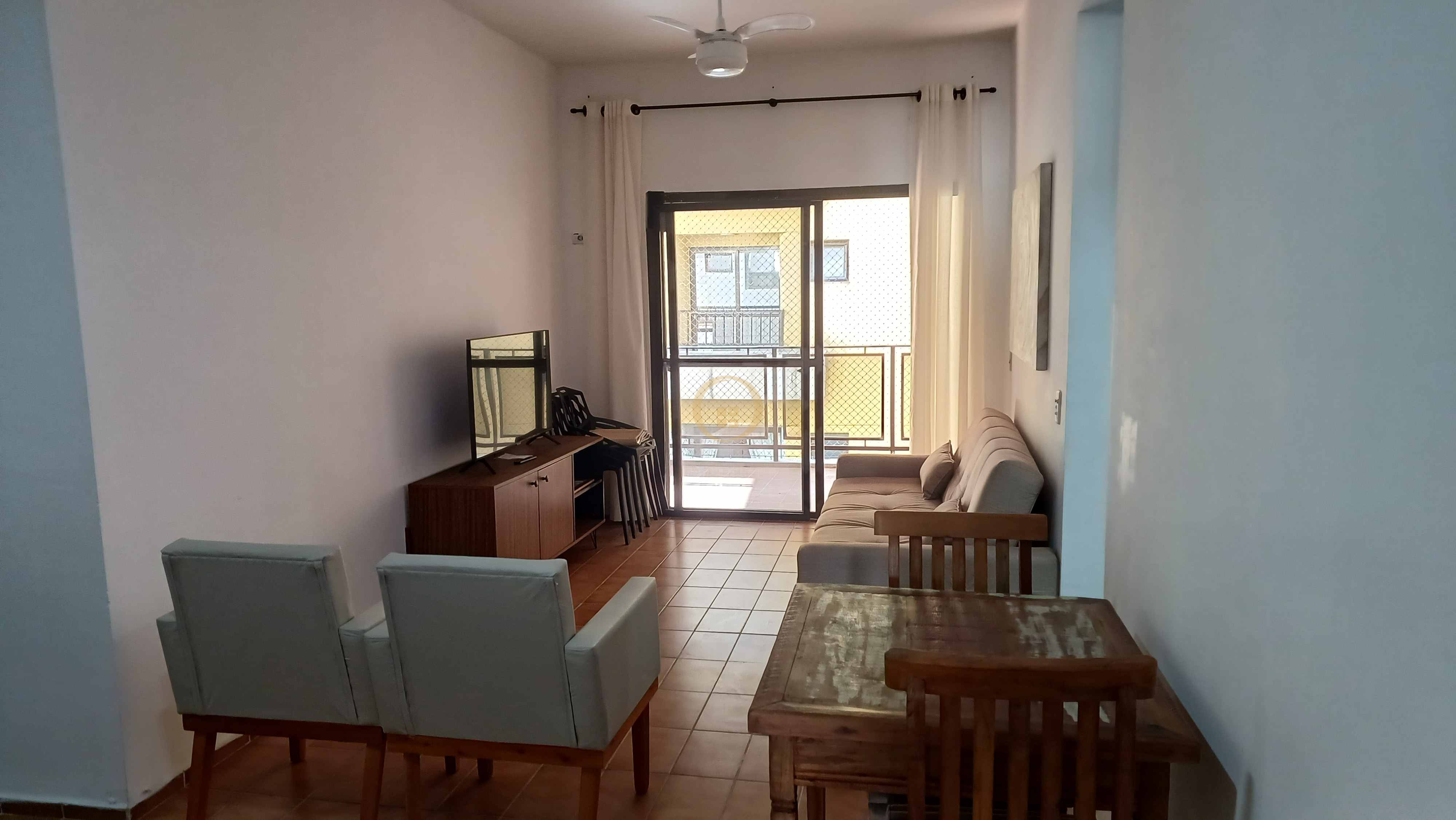 Apartamento na Praia da Enseada, Guarujá - SP