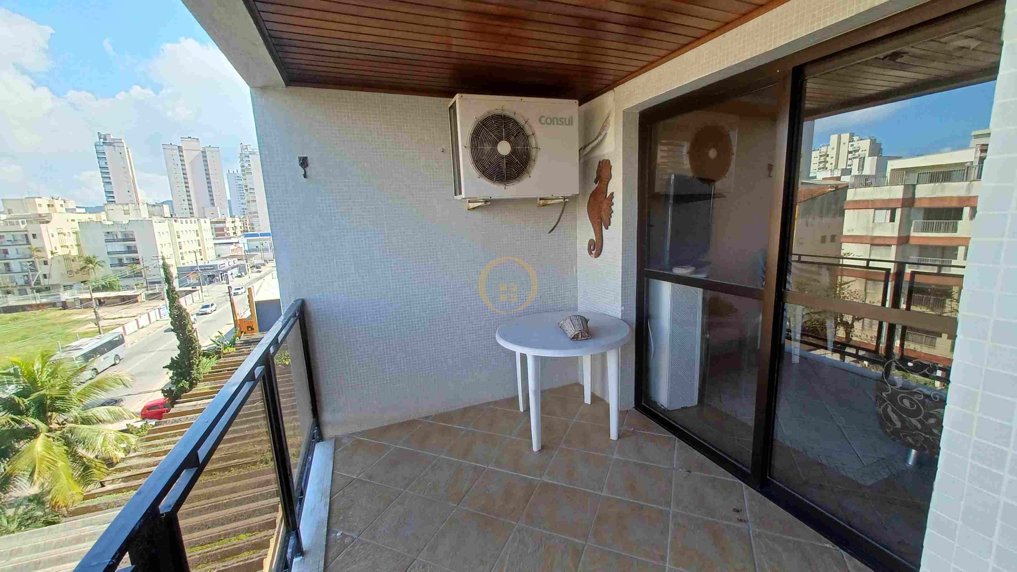 Apartamento na Praia da Enseada, Guarujá - SP
