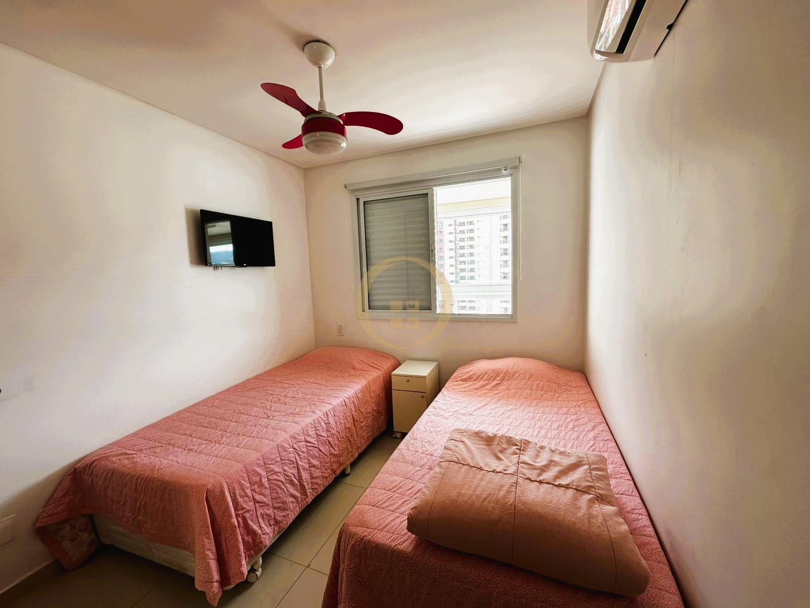 Apartamento Frente ao Mar, Astúrias, Guarujá - SP