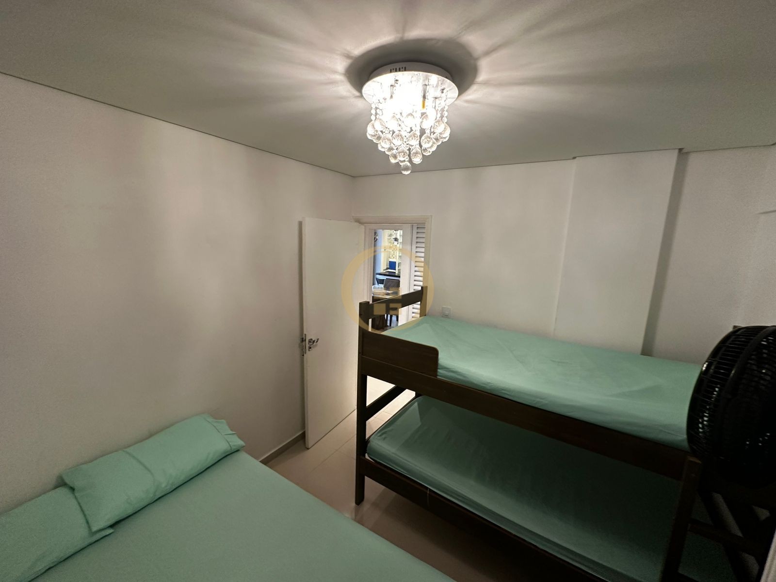 Apartamento na Praia das Astúrias, Guarujá - SP