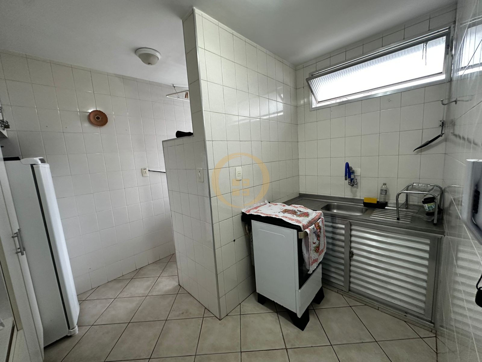 Apartamento na Praia das Pitangueiras, Guarujá - SP