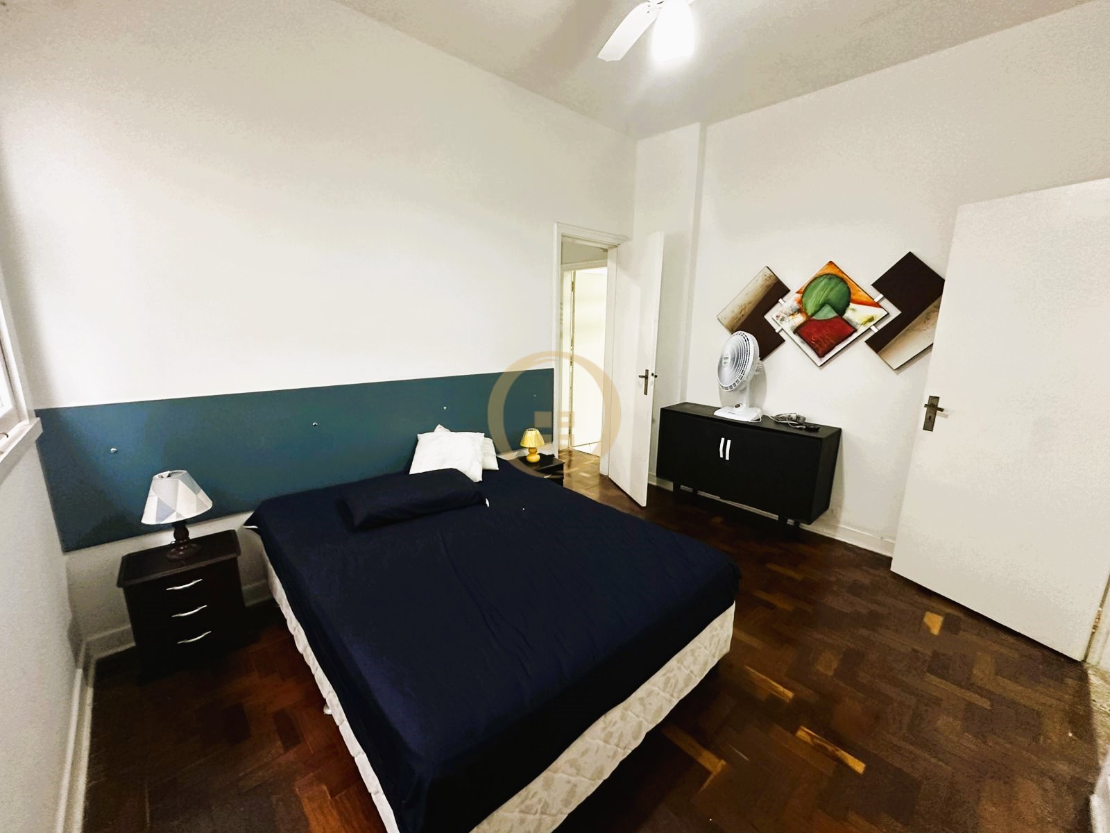 Apartamento na Praia das Pitangueiras, Guarujá - SP