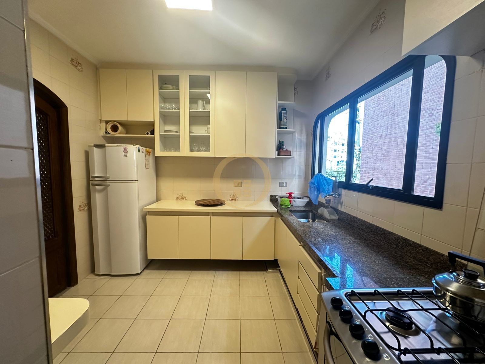 Apartamento na Praia da Enseada, Guarujá - SP