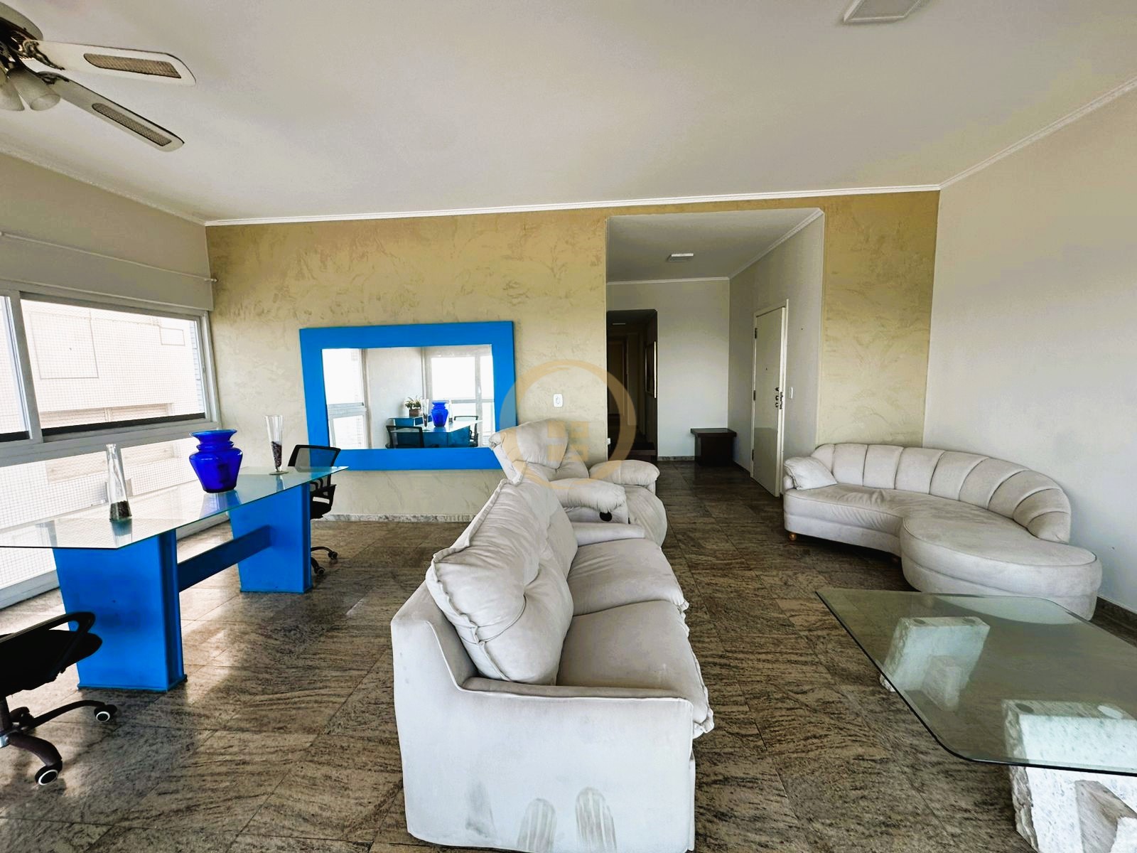 Apartamento Frente ao Mar nas Pitangueiras, Guarujá - SP