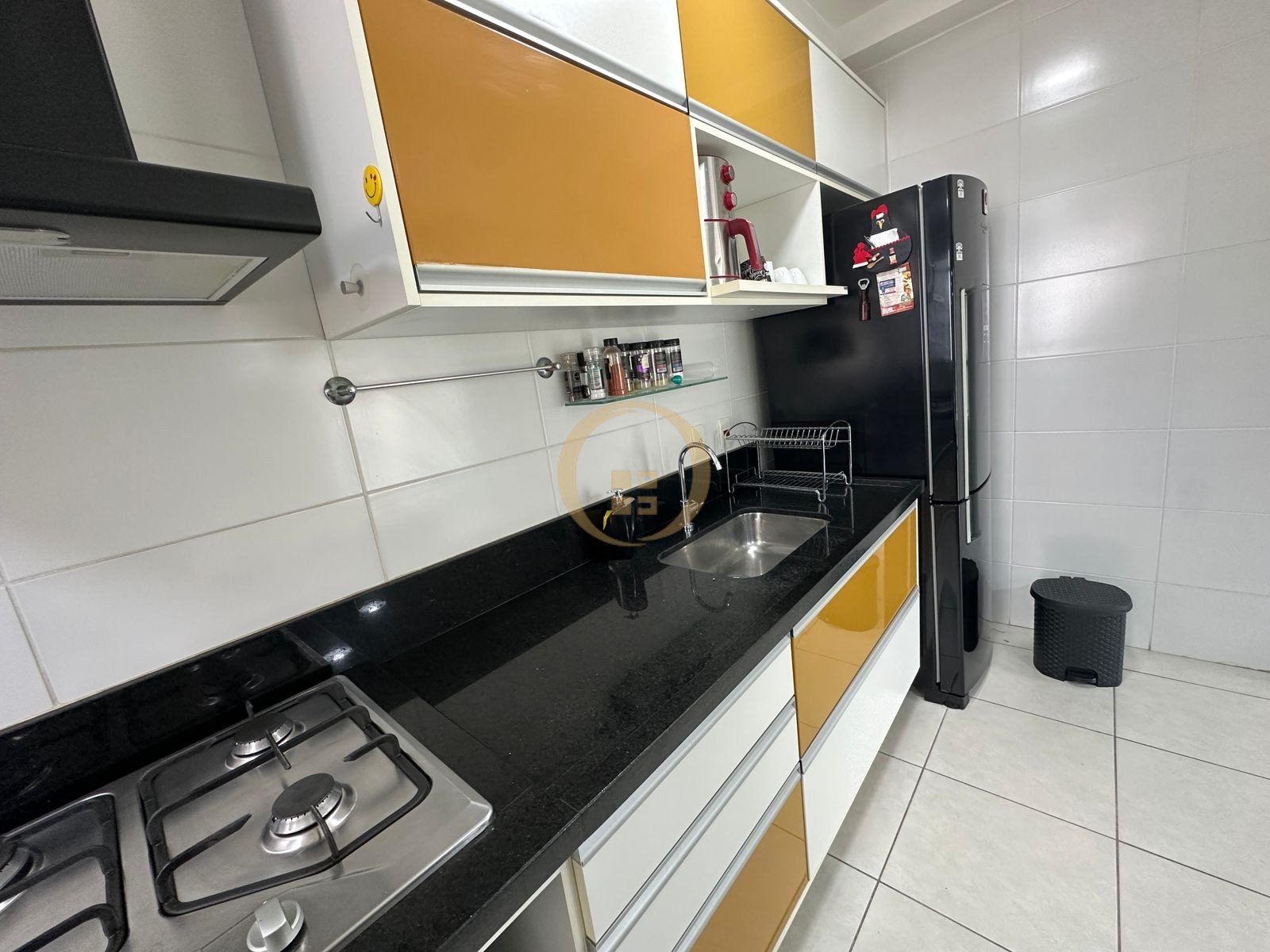 Apartamento na Praia das Pitangueiras, Guarujá - SP
