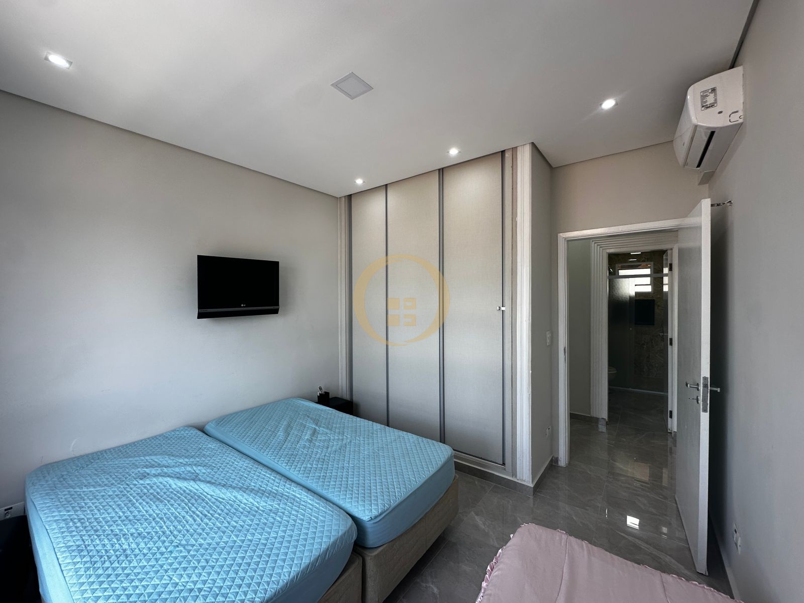 Apartamento Frente ao Mar-3-dormitorios-Pitangueiras