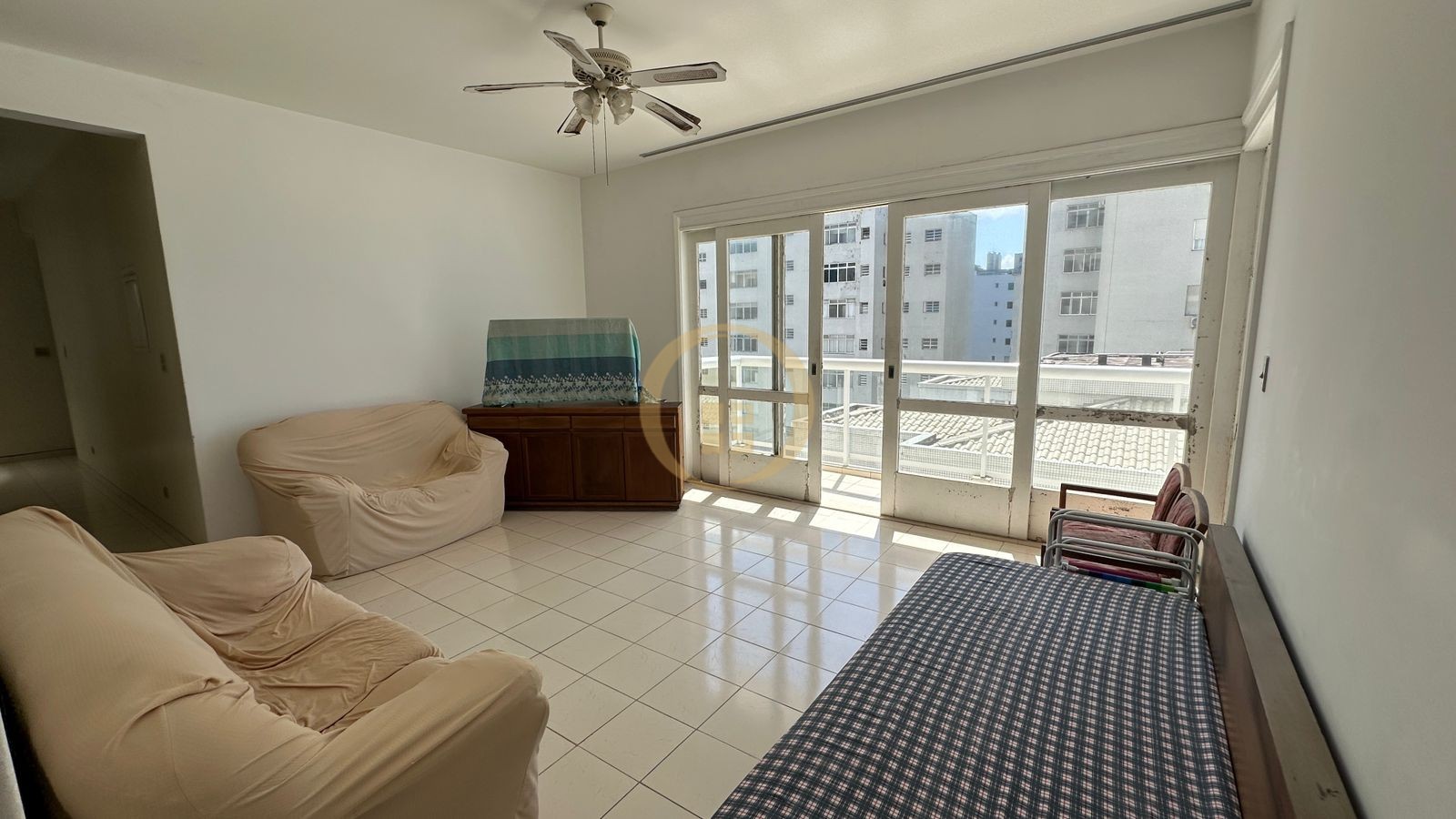 Apartamento Frente ao Mar-3-dormitorios-Pitangueiras