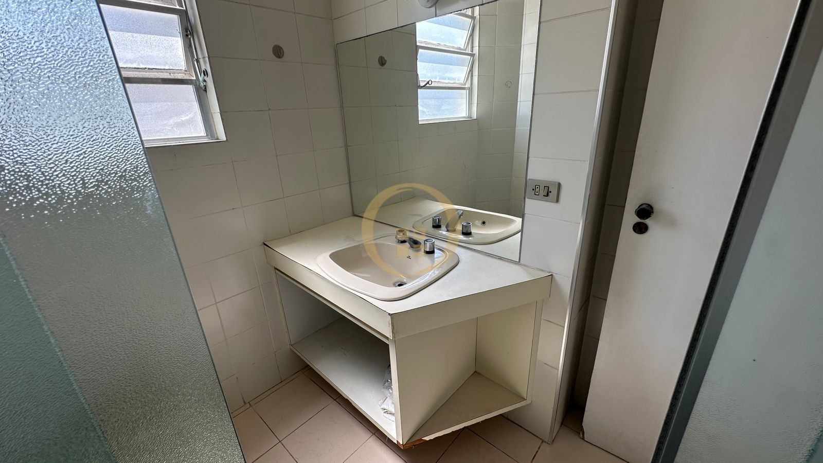 Apartamento Frente ao Mar-3-dormitorios-Pitangueiras