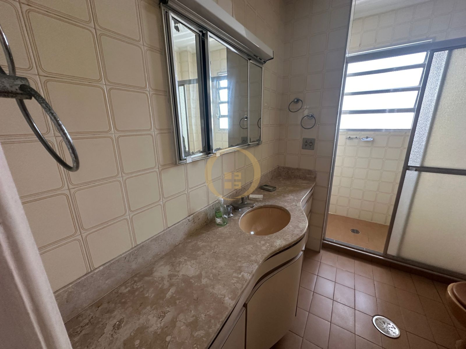 Apartamento Frente ao Mar nas Pitangueiras, Guarujá - SP