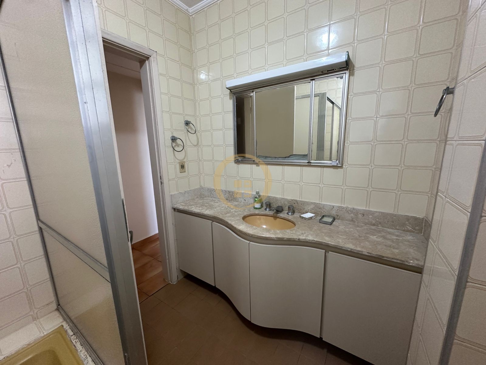 Apartamento Frente ao Mar nas Pitangueiras, Guarujá - SP