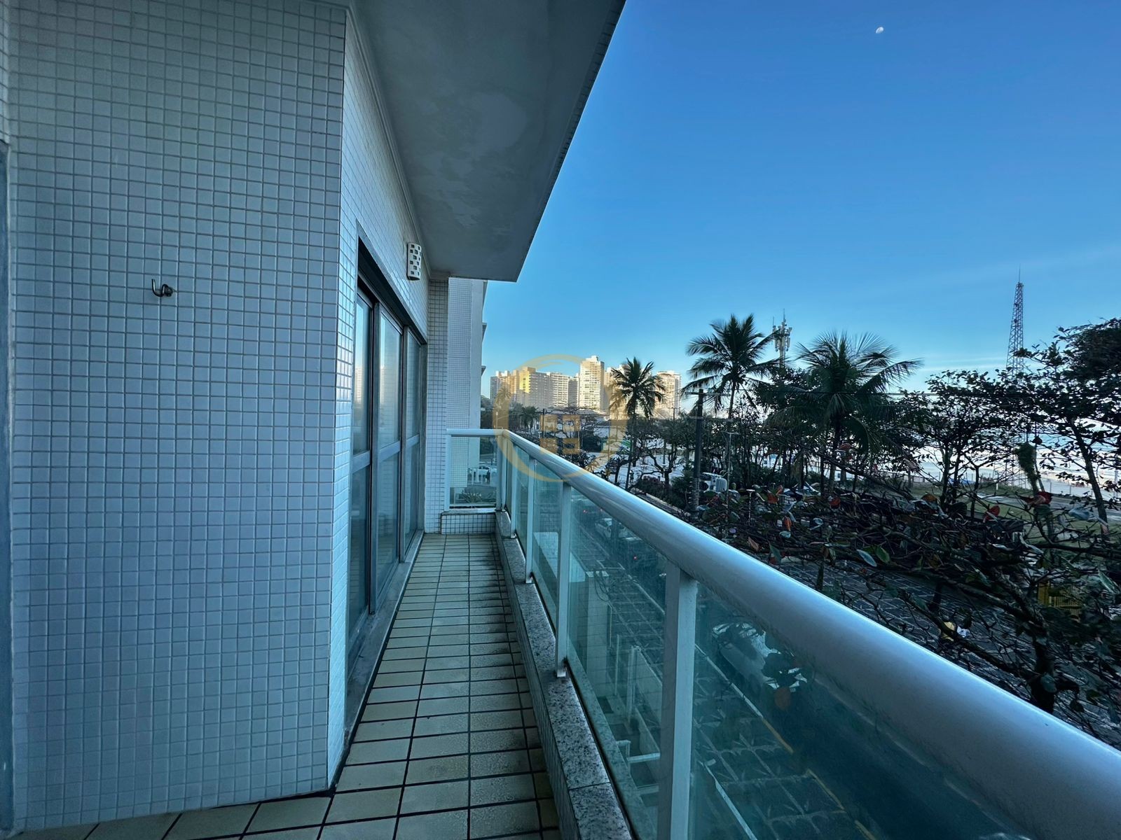 Apartamento Frente ao Mar nas Pitangueiras, Guarujá - SP