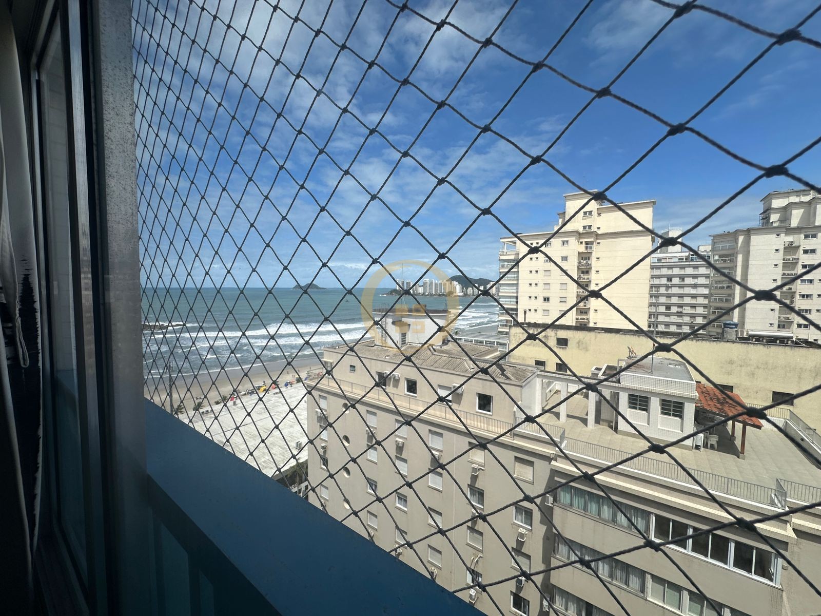 Apartamento na Praia das Pitangueiras, Guarujá - SP