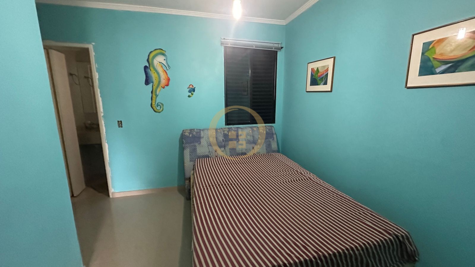 Apartamento na Praia das Pitangueiras, Guarujá - SP