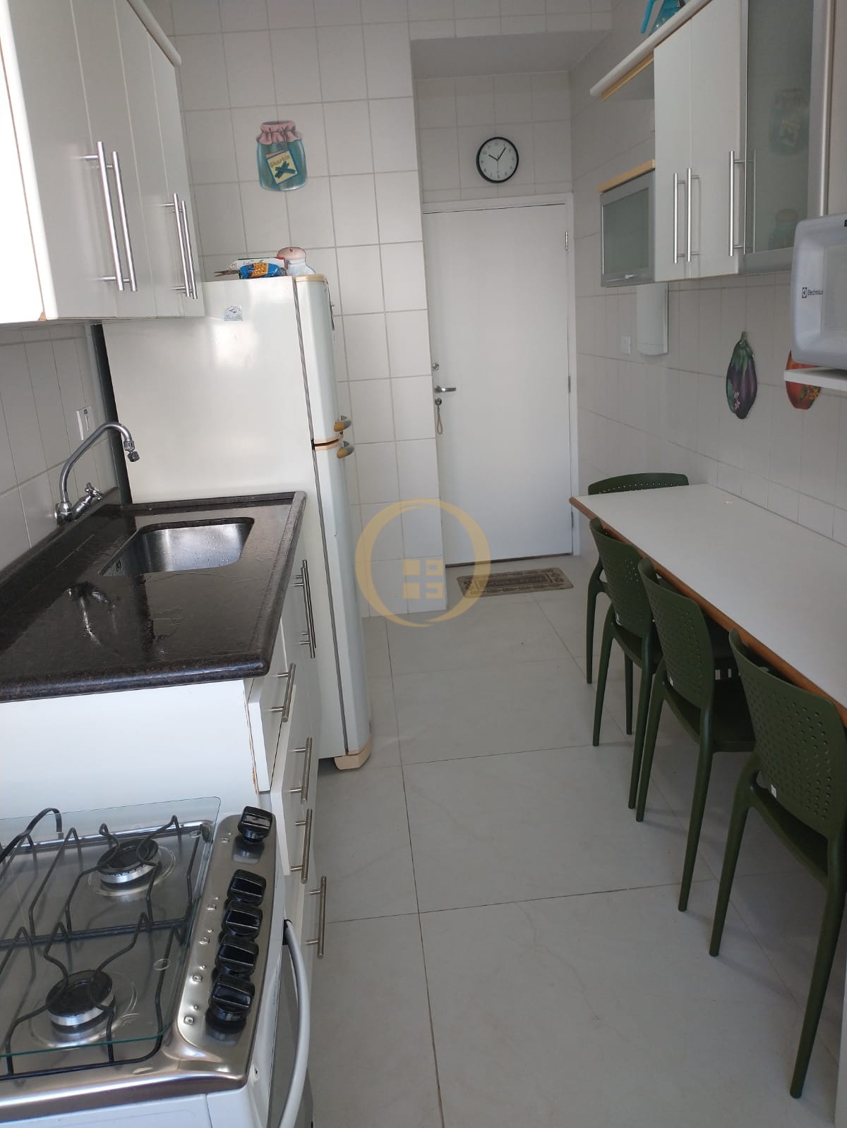 Apartamento Frente ao Mar nas Pitangueiras, Guarujá - SP