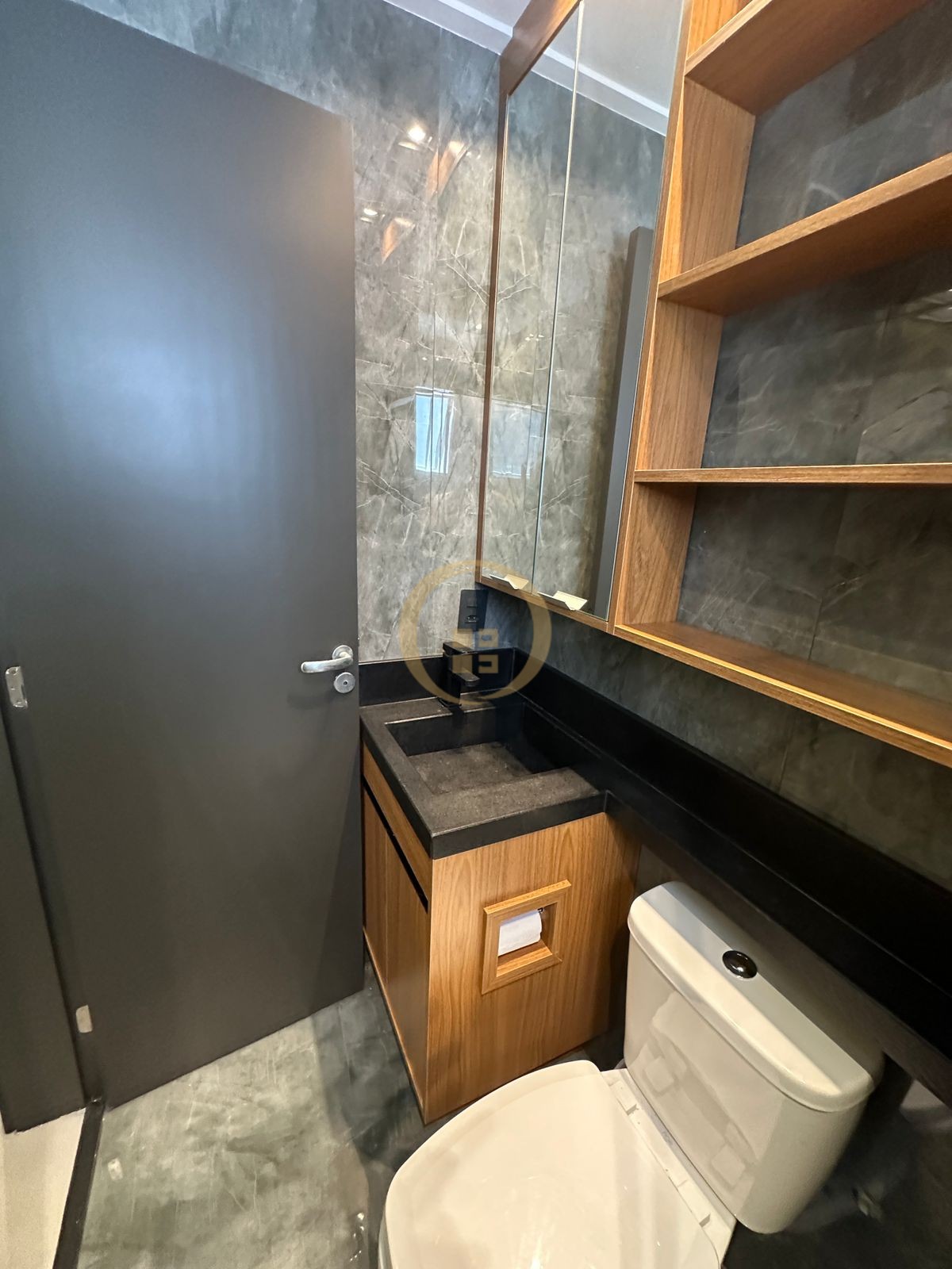 Apartamento na Praia das Astúrias, Guarujá - SP