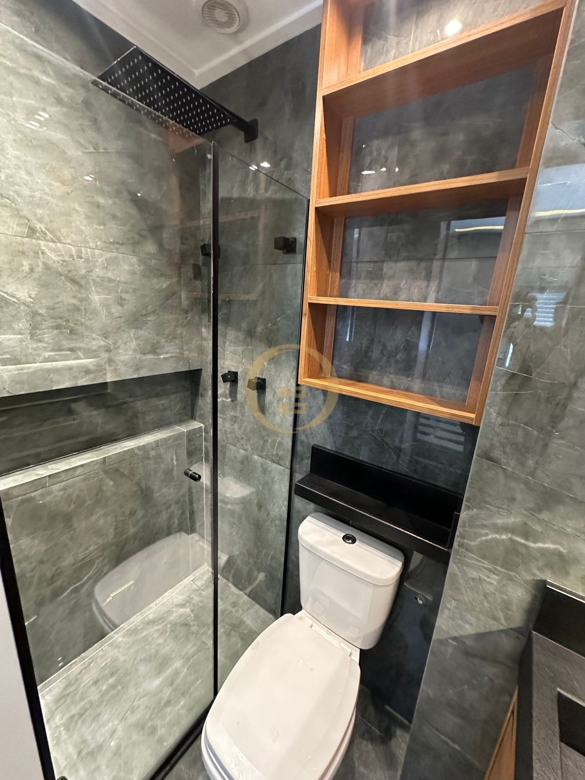 Apartamento na Praia das Astúrias, Guarujá - SP